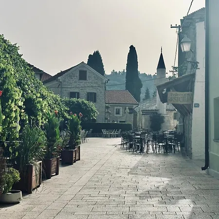 S&a Τρέμπινιε